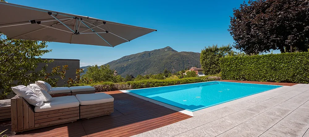 Come scegliere il pavimento piscina migliore per le tue esigenze - Baires Piscine