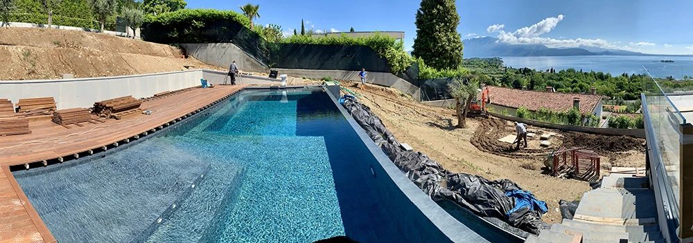 Piscina a sfioro ground Aqua Elite: costruzione della vasca - Baires Piscine