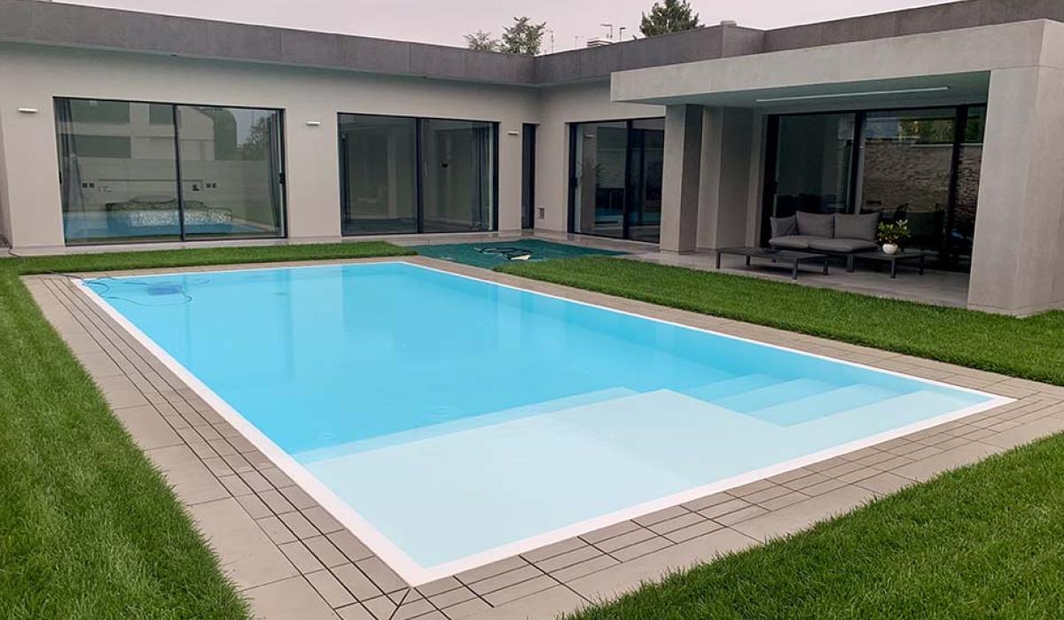 Piscina a sfioro: Azure hideway