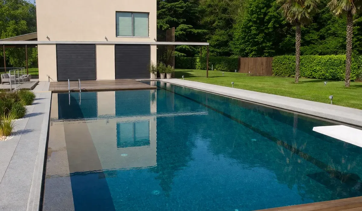 Piscina a skimmer: High Sky