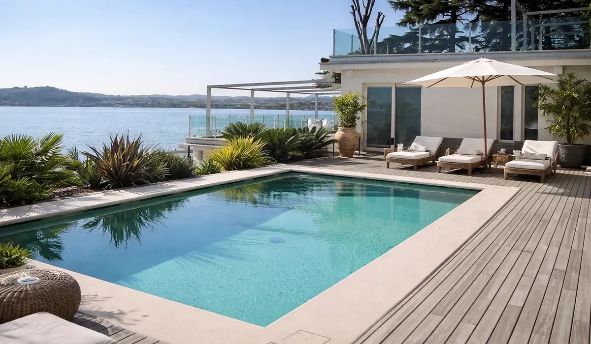 Piscina esterna a skimmer: Nymphaea Pool