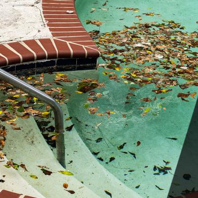 Acqua piscina torbida: quali sono le cause e come rimediare 