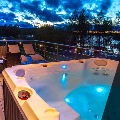 Piscinetta idromassaggio: la guida completa ai modelli Baires