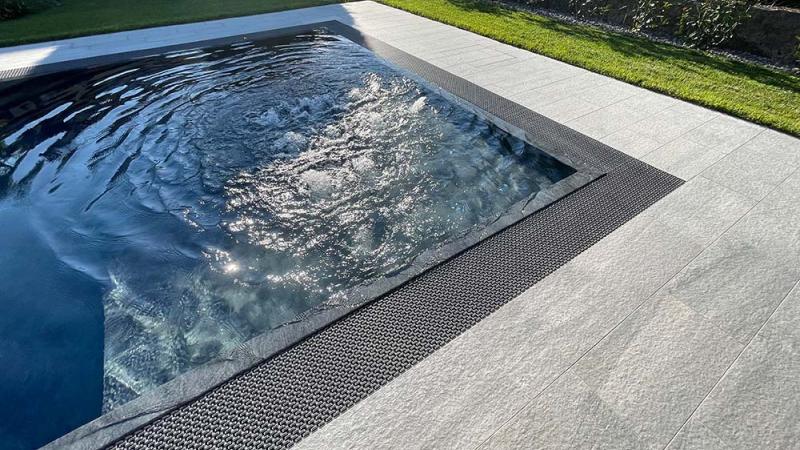 Piscina a Sfioro Black Diamond - Giardino e piscina