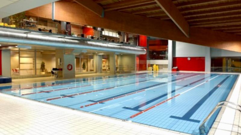 Piscina Esterne e Interne a Sfioro: Centro Sportivo Millennium - Dettaglio Piscina