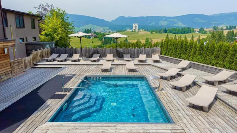 SPA e Piscina a Sfioro per Hotel: l'Arte del Relax - Baires Piscine