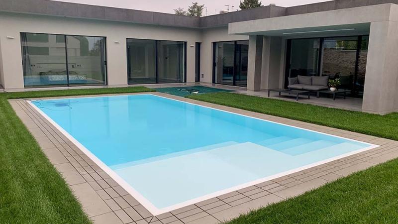 Piscina a sfioro: Azure hideway