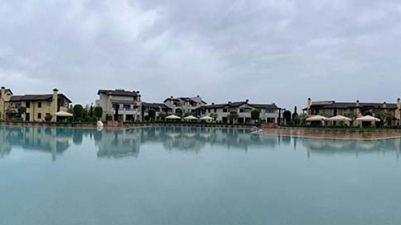 Piscina esterna a sfioro: Sirmione Lake - Bordo piscina