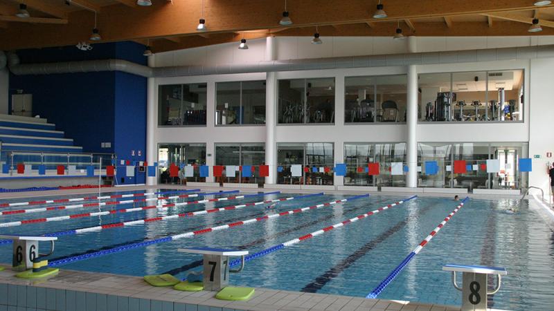 Piscina Esterne e Interne a Sfioro: Centro Sportivo Millennium - Totale piscina