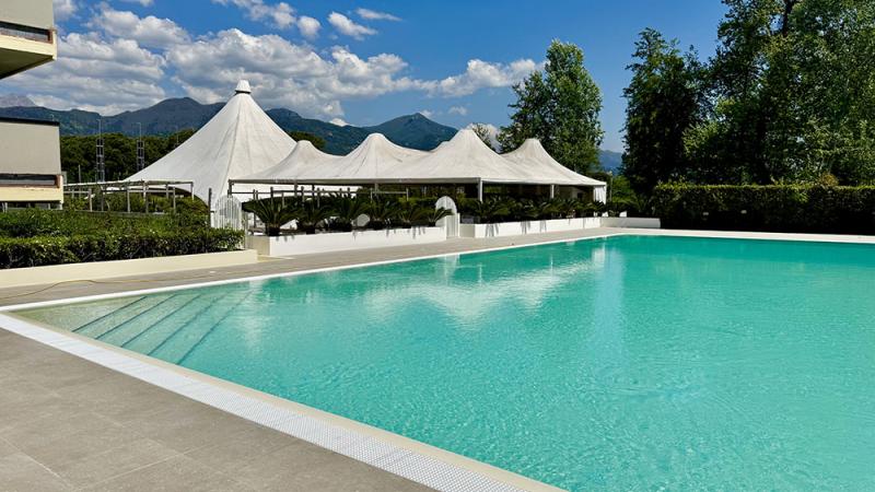 Piscina a sfioro esterna: UNA Hotel - Baires Piscine