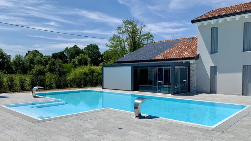 Piscina a sfioro: Luxe Heaven